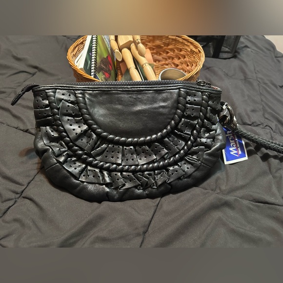 Betsey Johnson Black Ruffled Wristlet - Picture 2 of 6